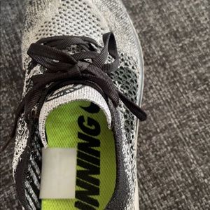 Womens Nike fly knit. Worn maybe 4 times